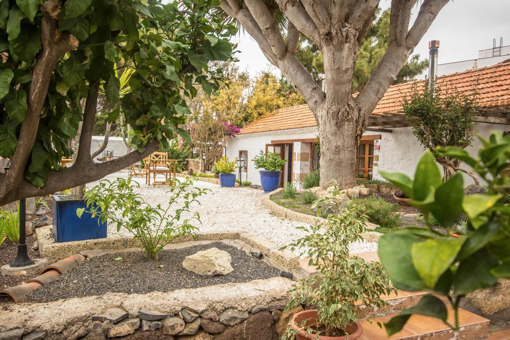 Ecoverode Hotel Emblematico Vegetariano Vegano Arona  Exterior foto